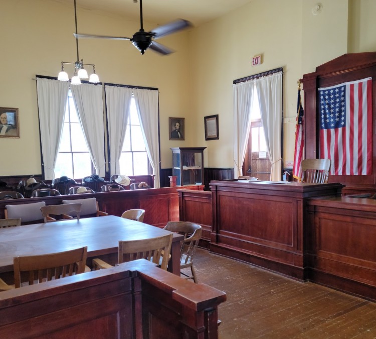 1881-courthouse-museum-photo